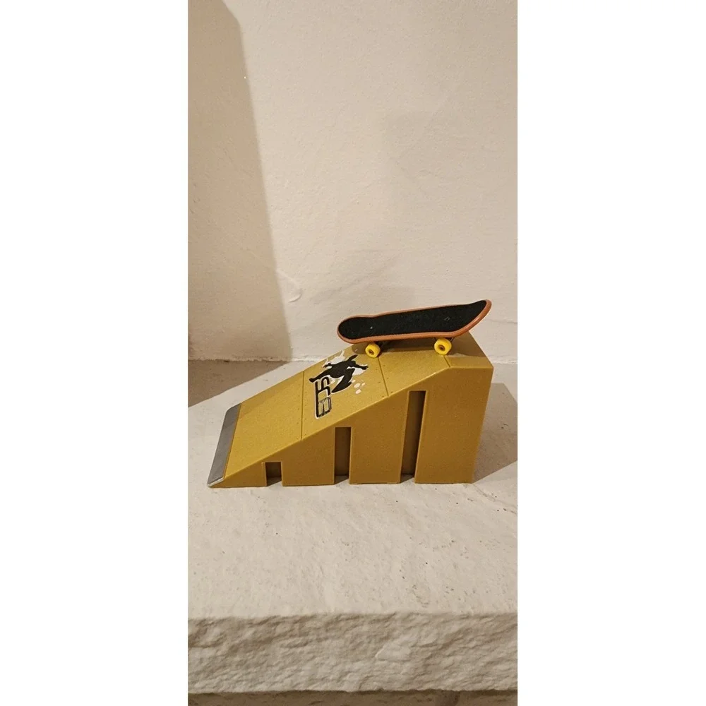 Vintage Tech Deck Skatepark Sc8 Ramp Skate Park Piece Add On With Skateboard